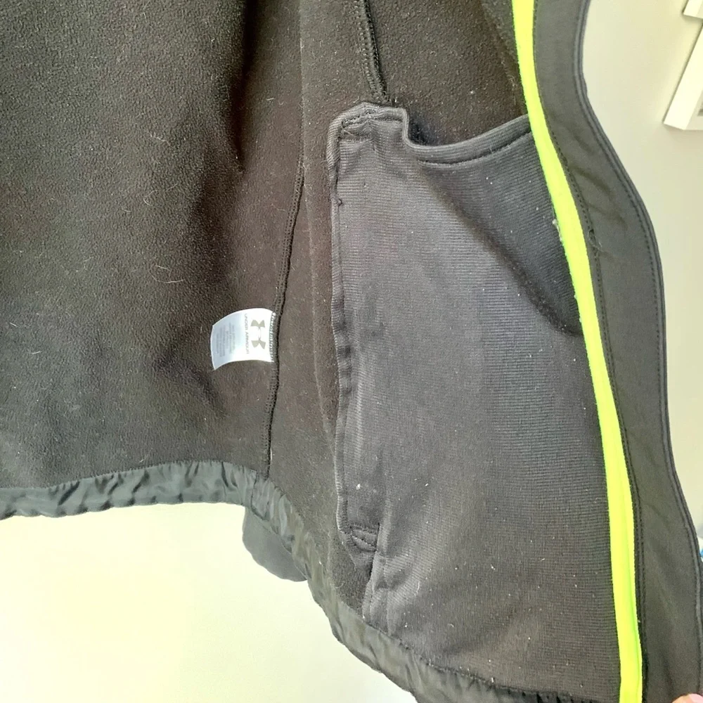 Black Under Armour Storm Jacket with Lime Green Lining Size Medium - Picture 6 of 7